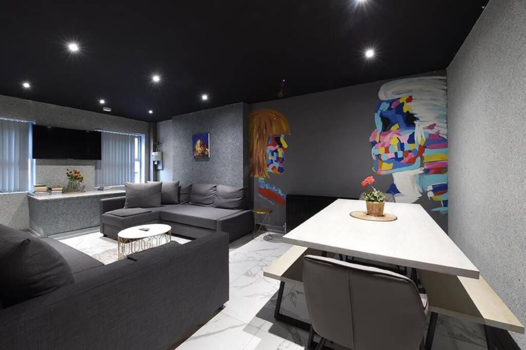 Back Turner Townhouse Apartment แมนเชสเตอร์ ภายนอก รูปภาพ