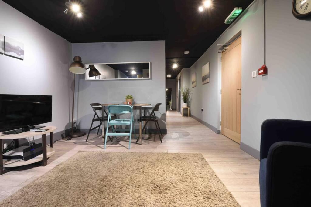 Back Turner Townhouse Apartment แมนเชสเตอร์ ภายนอก รูปภาพ