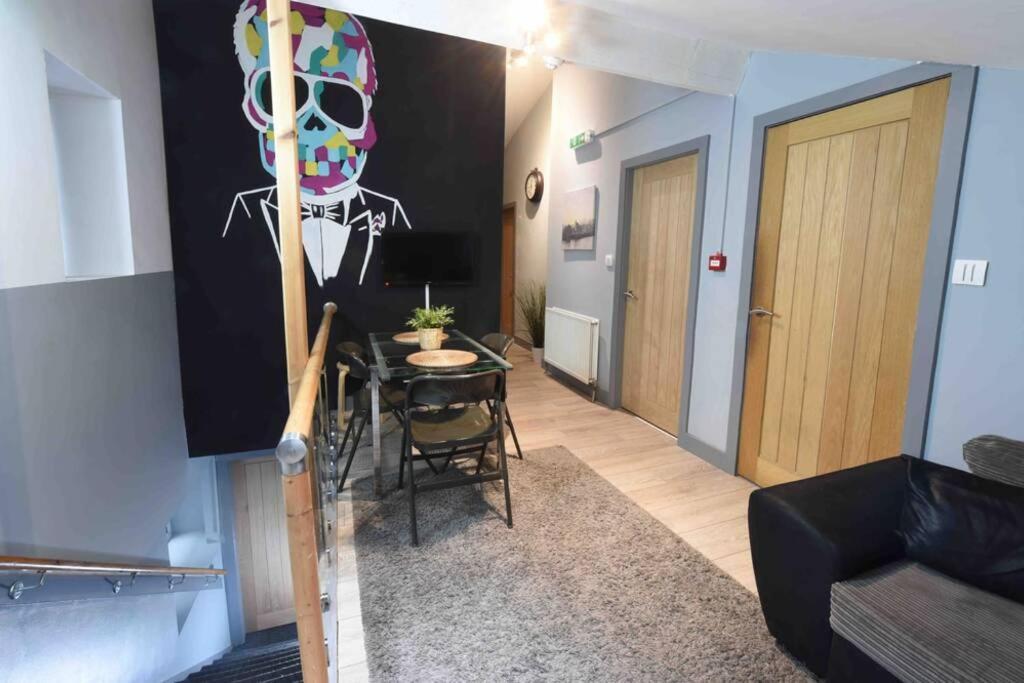 Back Turner Townhouse Apartment แมนเชสเตอร์ ภายนอก รูปภาพ
