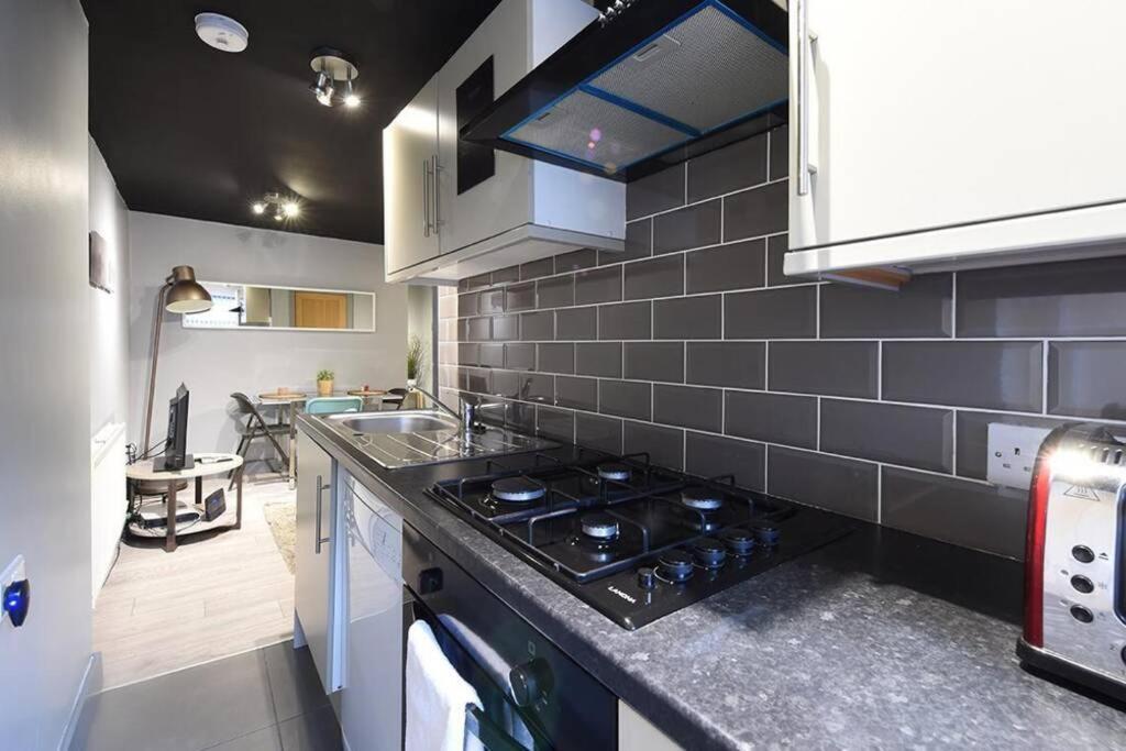 Back Turner Townhouse Apartment แมนเชสเตอร์ ภายนอก รูปภาพ